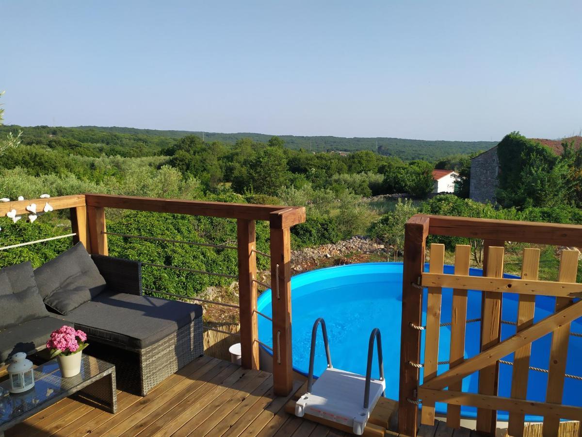 Prima Insula Glamping Hotel Brusici Exterior photo