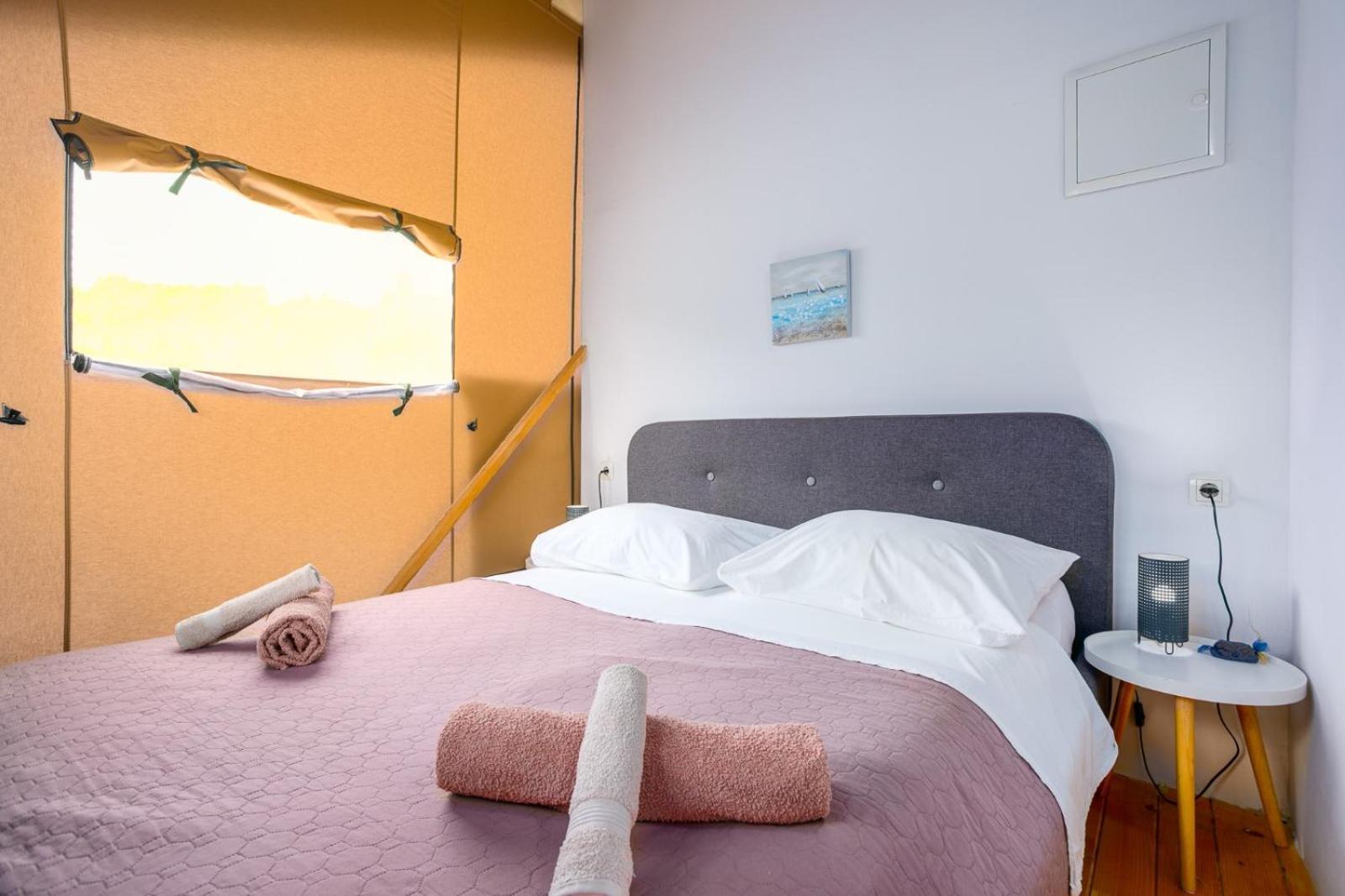 Prima Insula Glamping Hotel Brusici Exterior photo
